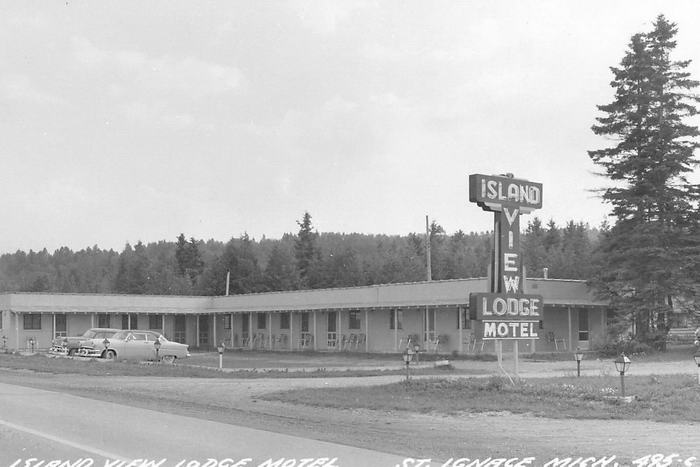 Island View Lodge St Ignace (newer photo)